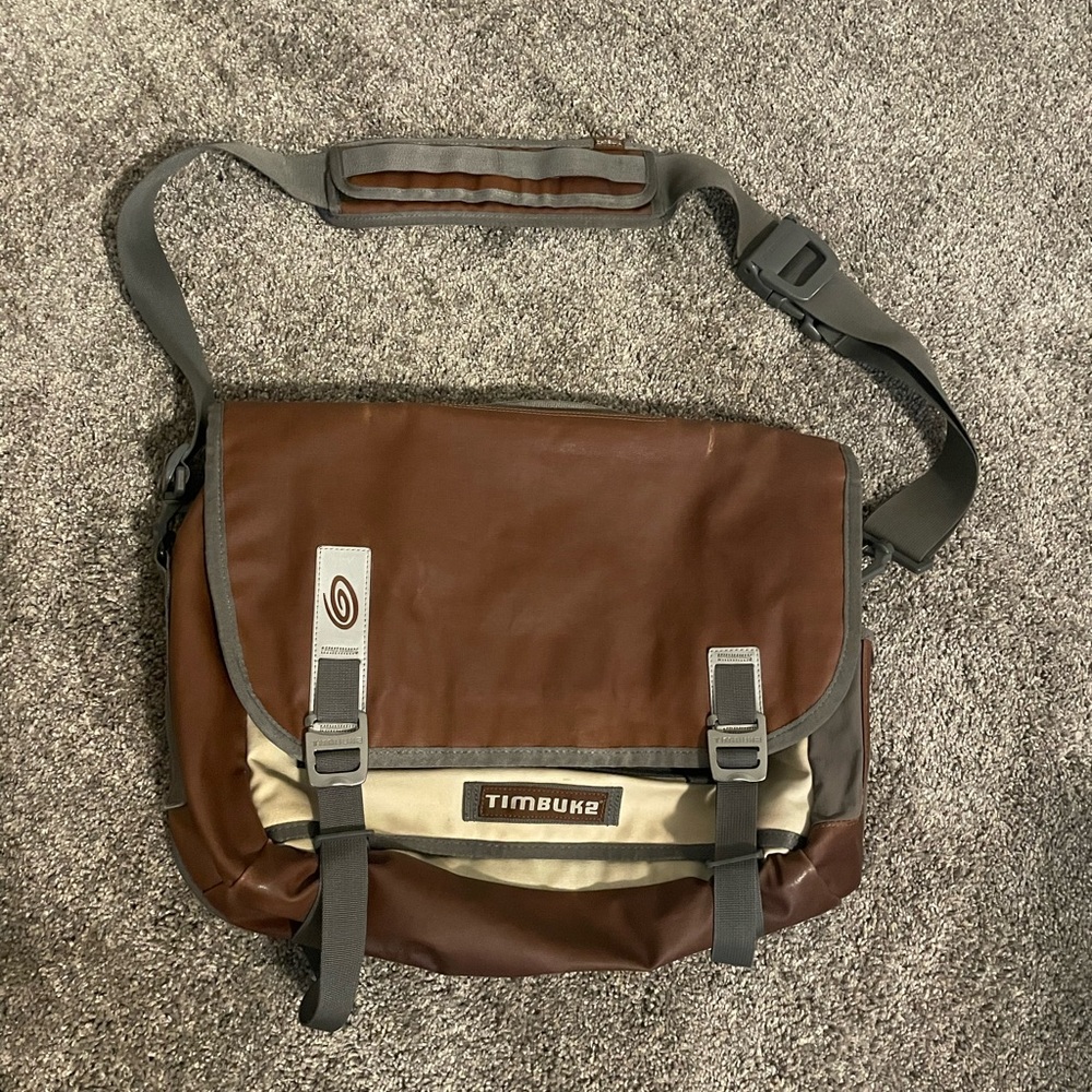 GUC Timbuk2 Messenger Bag